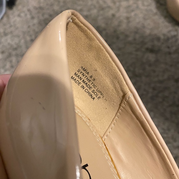 Nude pumps - Picture 3 of 5